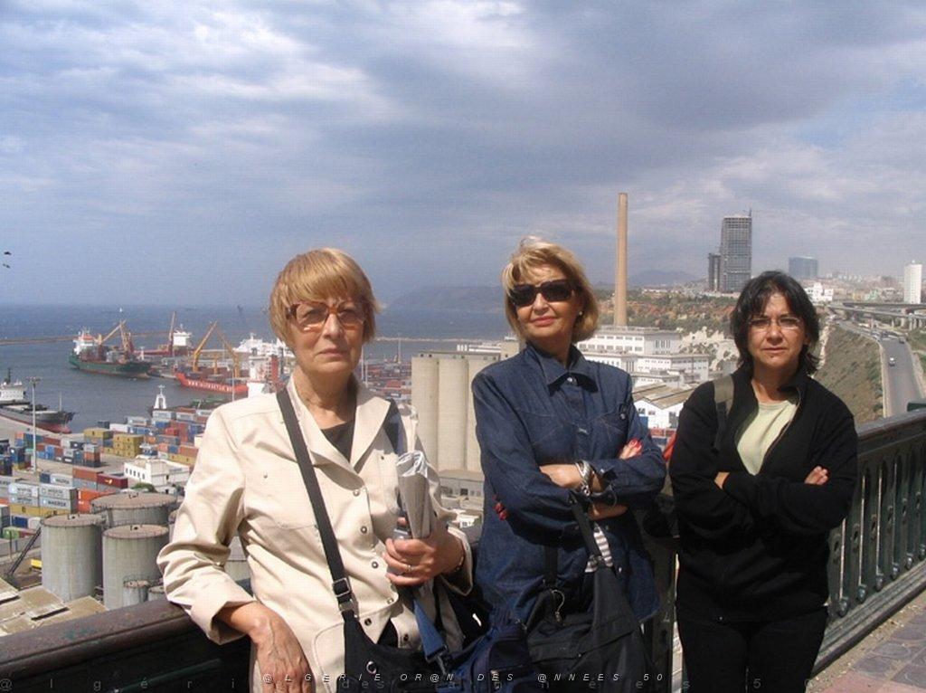 ORAN MAI 2008 2418 Roselyne  Denise et patricia.jpg